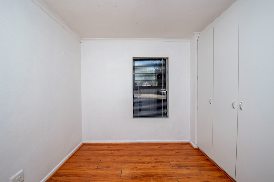 1 Bedroom Property for Sale in Silver Oaks Western Cape